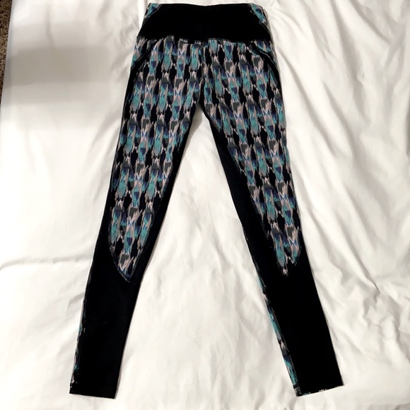 VSX Sport Knockout Leggings - Picture 2 of 4